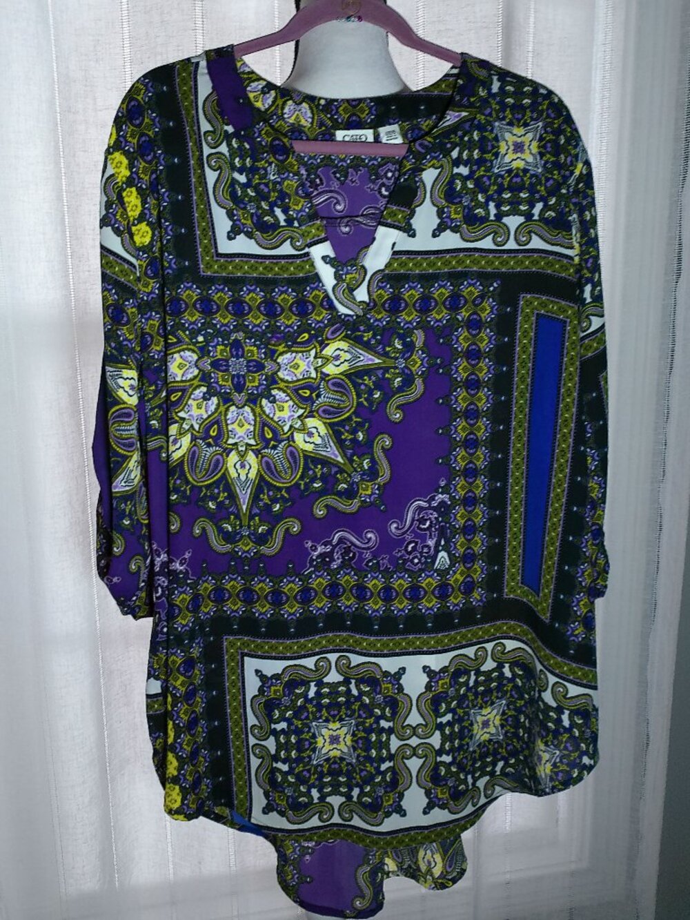 CATO Woman Blouse V-Neck 3/4 Pull Tab Sleeve HiLo White w/Purple,Etc NWOT 22/24W